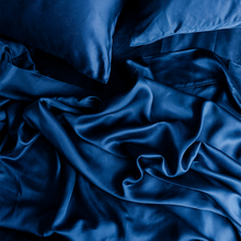 Load image into Gallery viewer, Deep Blue Quilt Cover
